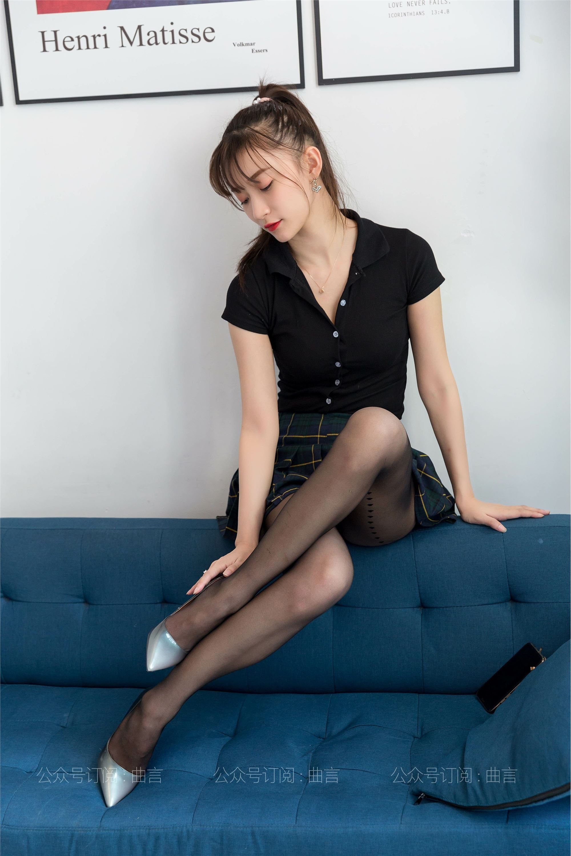 IESS异思趣向 - 模特：秋秋《可爱脸蛋魔鬼身材》